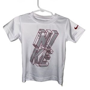 Nike T-Shirt